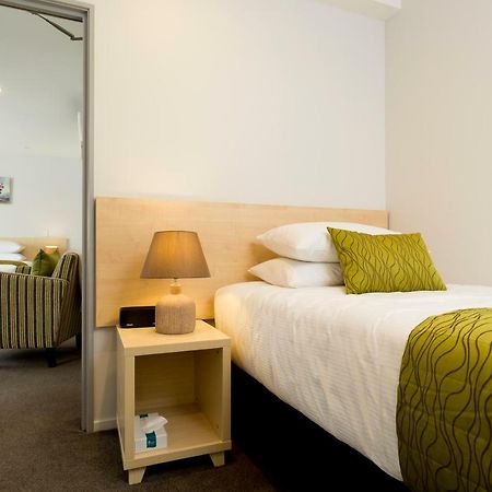 239 On Lincoln Motel Christchurch Eksteriør bilde
